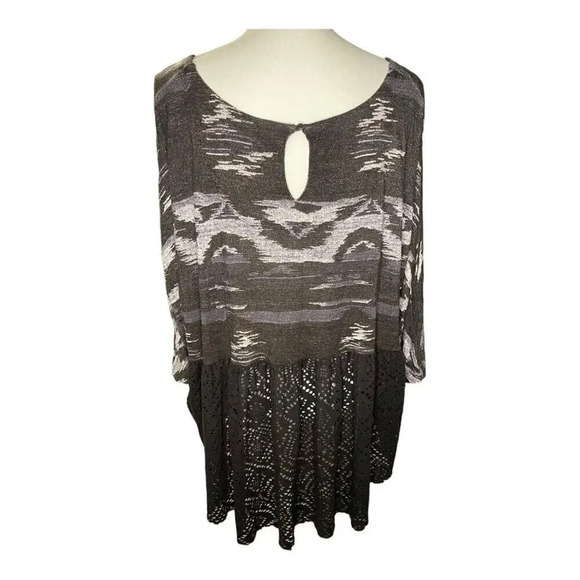 Free People Women’s Small Oversized Aztec Eyelet Peplum Top - Picture 3 of 4